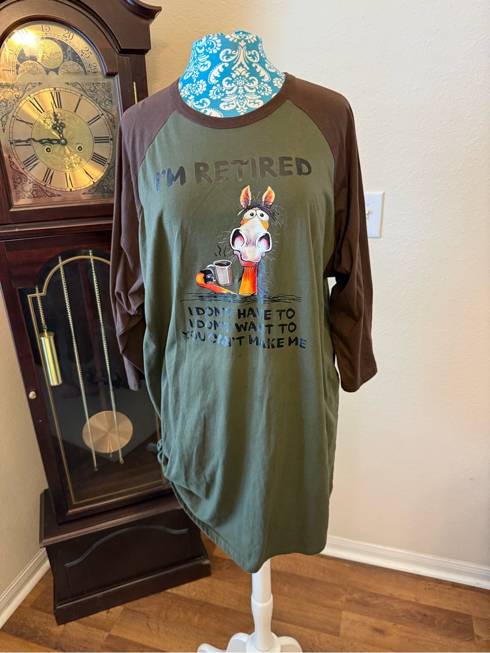 Olive & Brown 'I'm Retired' Long Sleeve Raglan Tee